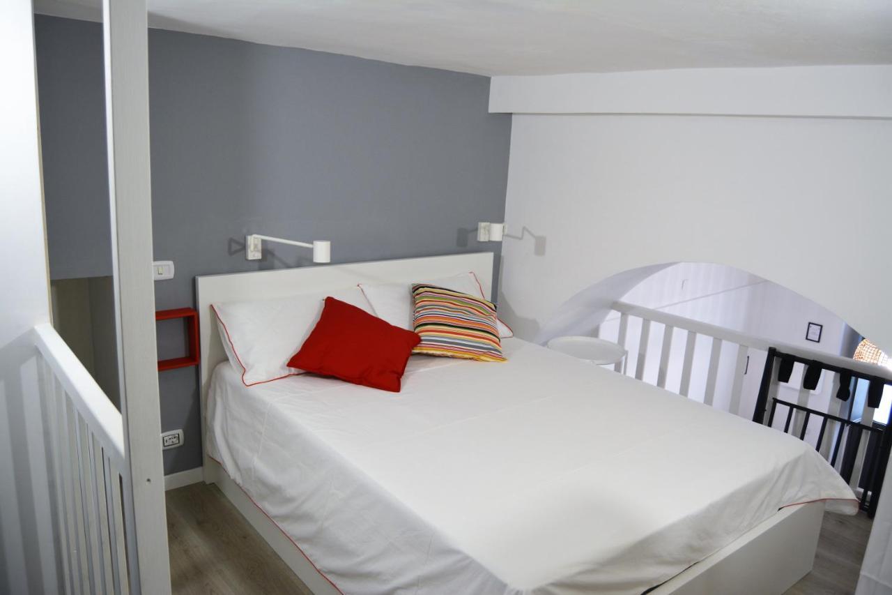 Dock33 - Comfort Loft In Catania Center Экстерьер фото
